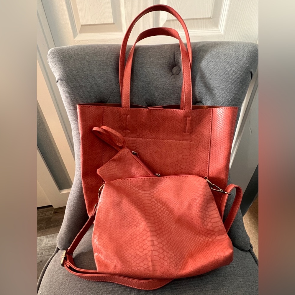 Joy Susan Vegan Leather Tote. 3 in 1 NEW WITHOUT TAGS